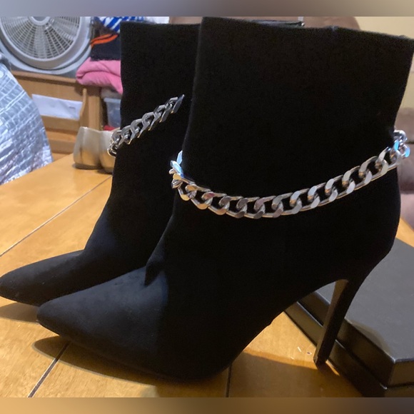 NWT Ladies Size 10 Mata Cravings 4” Heels With Chain - Picture 16 of 16